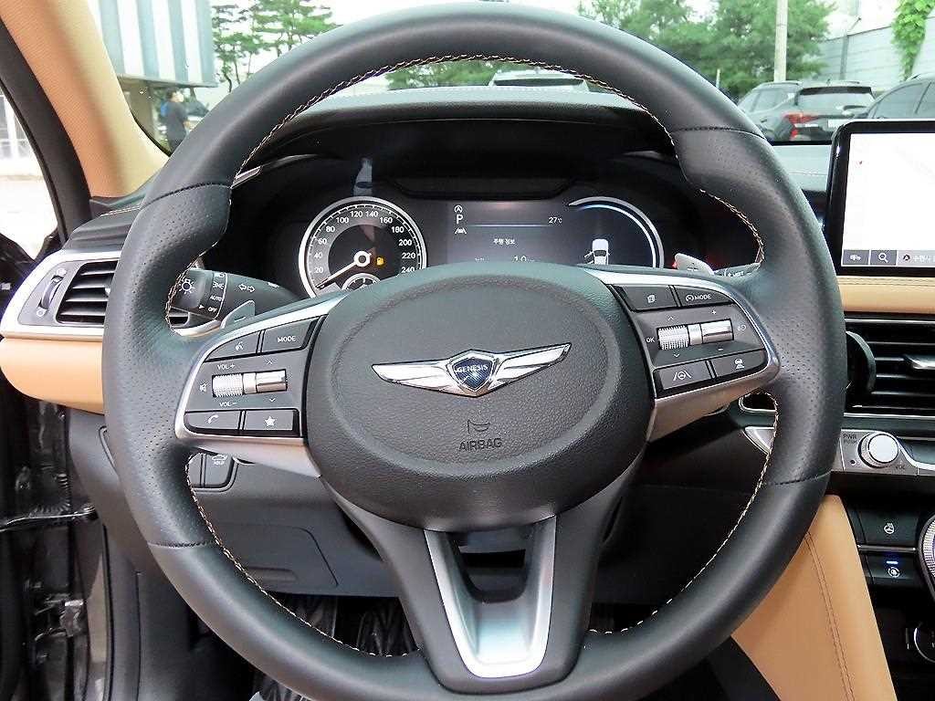 제네시스 G70 더 뉴 G70 가솔린 2.0T 2WD 기본형 이미지 8