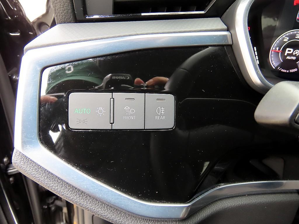 아우디 Q3 Q3 (F3) 35 TDI 프리미엄 이미지 12