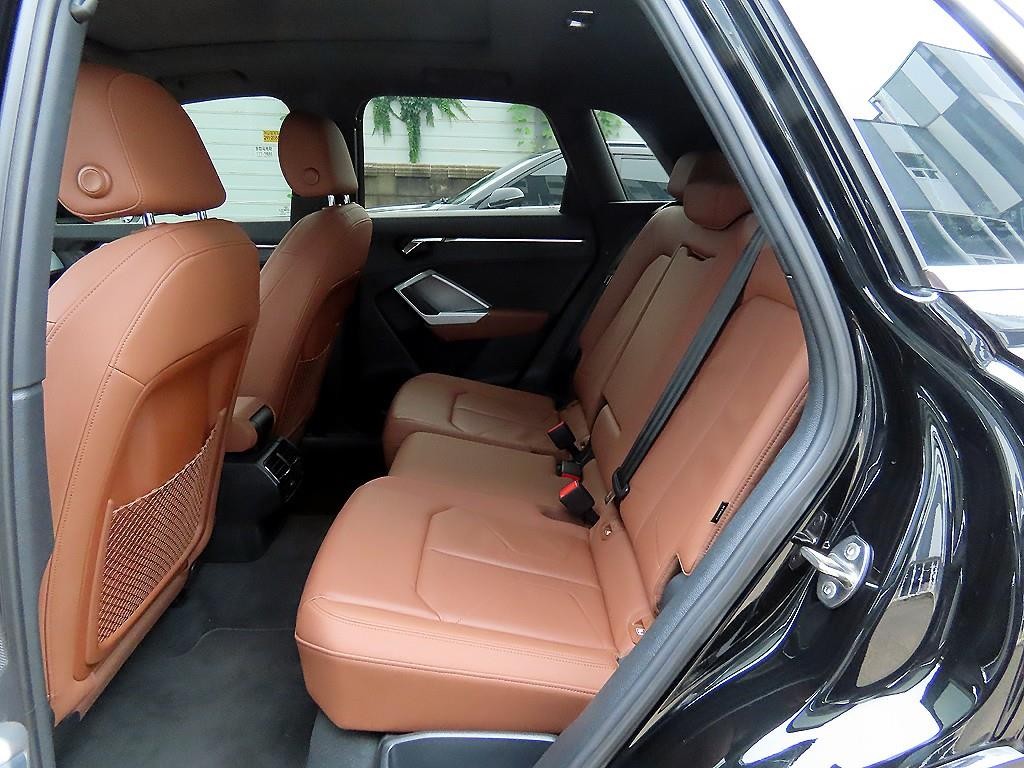 아우디 Q3 Q3 (F3) 35 TDI 프리미엄 이미지 6