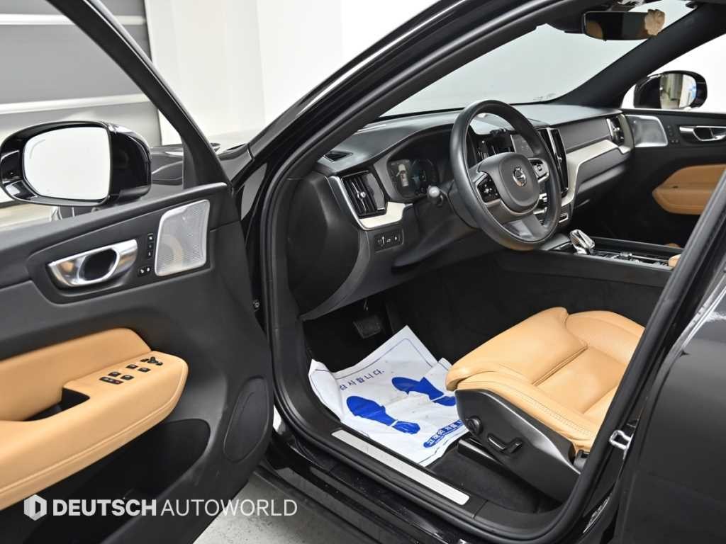 볼보 XC60 XC60(2세대) T8 AWD 인스크립션 이미지 11