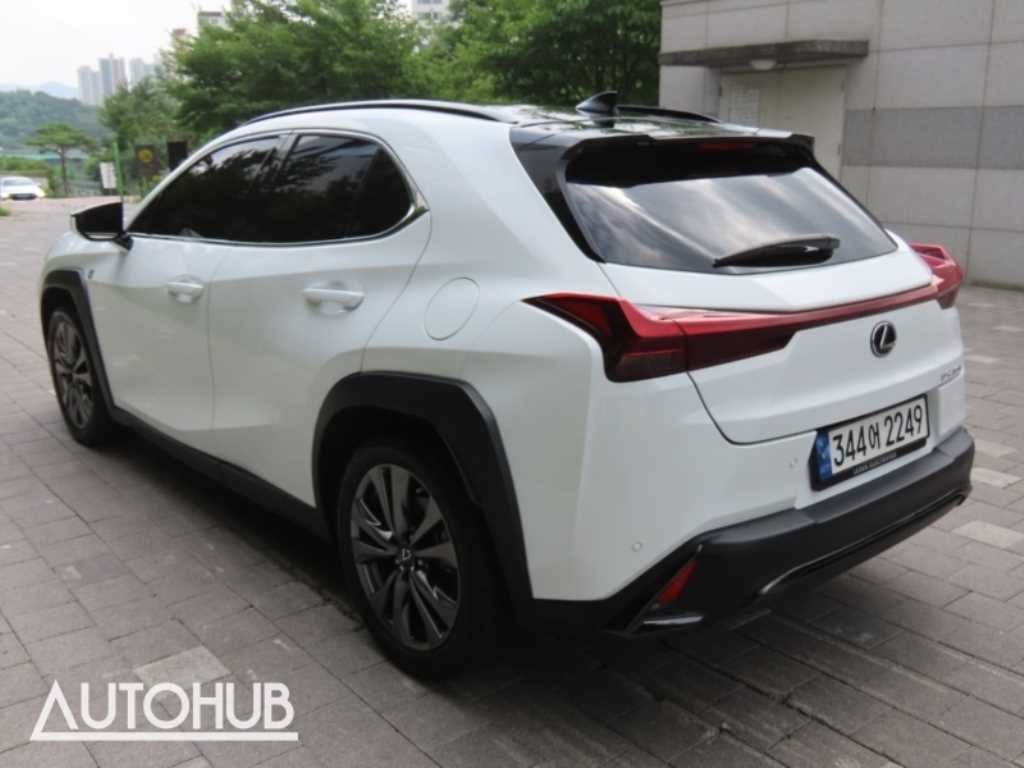 렉서스 UX UX 250h 2.0 F 스포츠 2WD 이미지 4