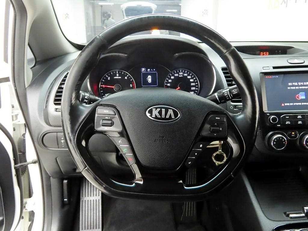 기아 K3 더뉴 K3 1.6 VGT 트렌디 이미지 8