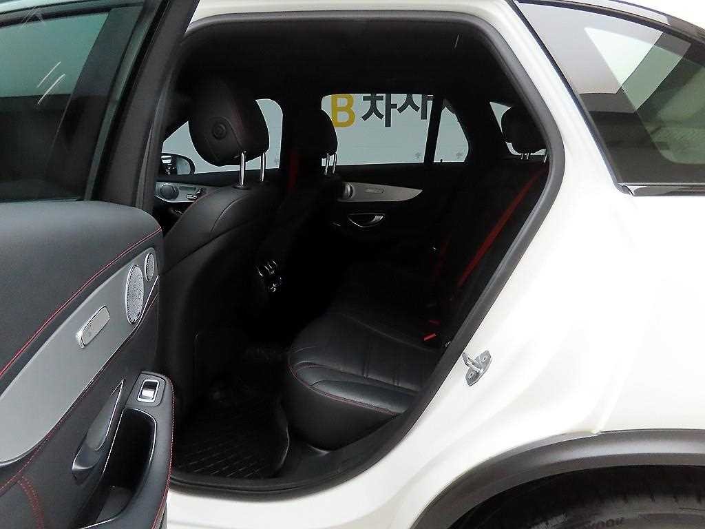 벤츠 GLC 클래스 GLC클래스 X253 AMG GLC 43 4MATIC 이미지 14