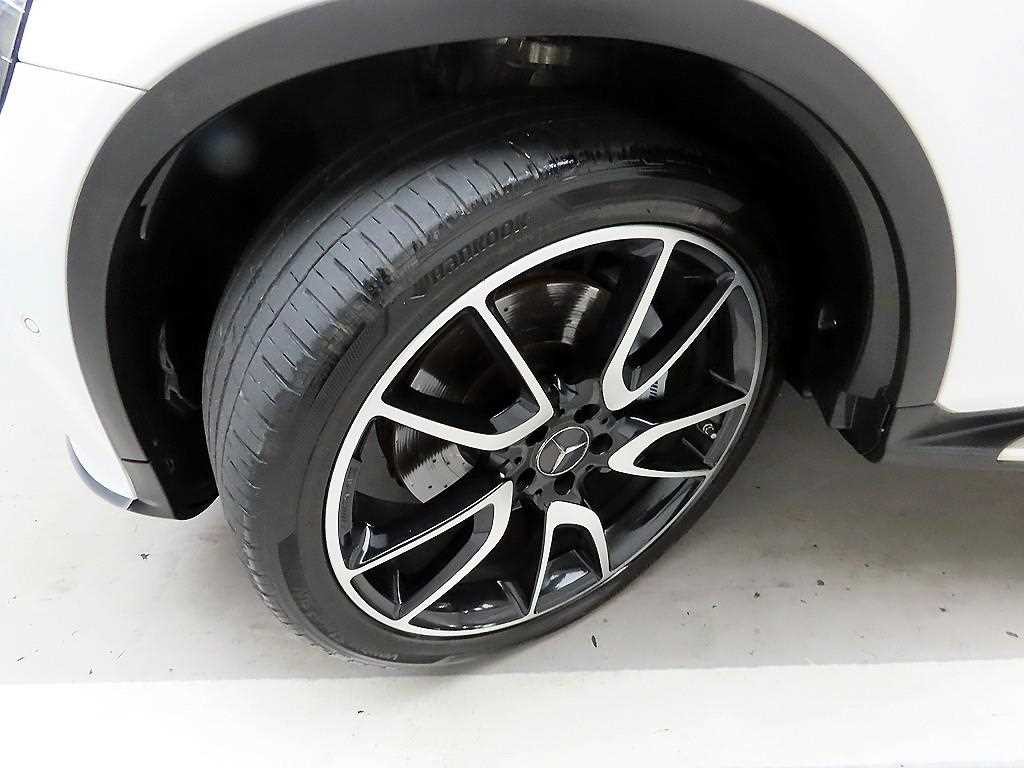 벤츠 GLC 클래스 GLC클래스 X253 AMG GLC 43 4MATIC 이미지 19