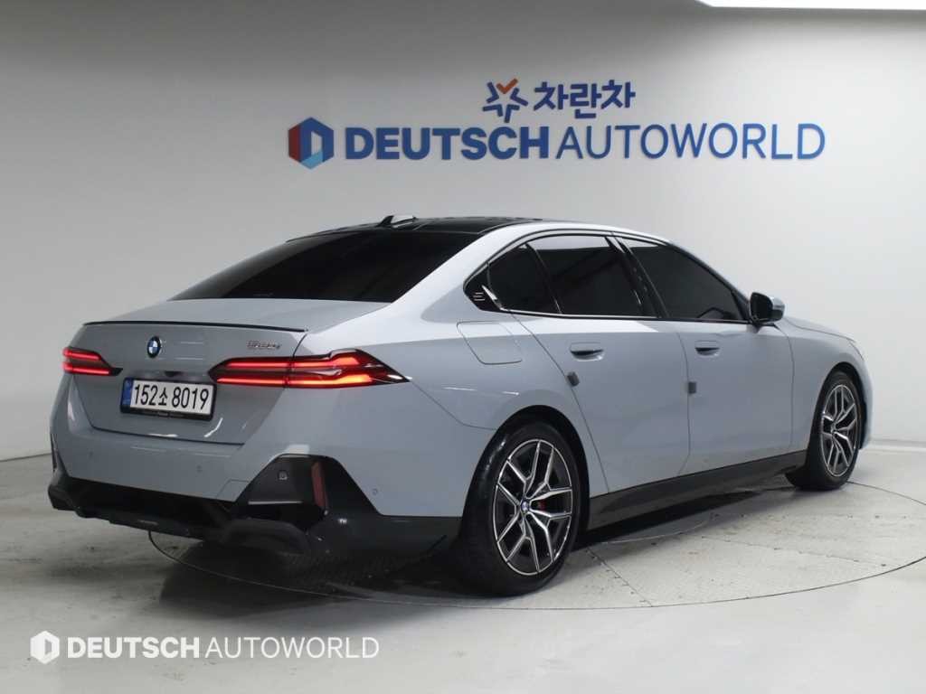 BMW 5시리즈 5시리즈 (G60) 520i 스페셜 에디션 이미지 2