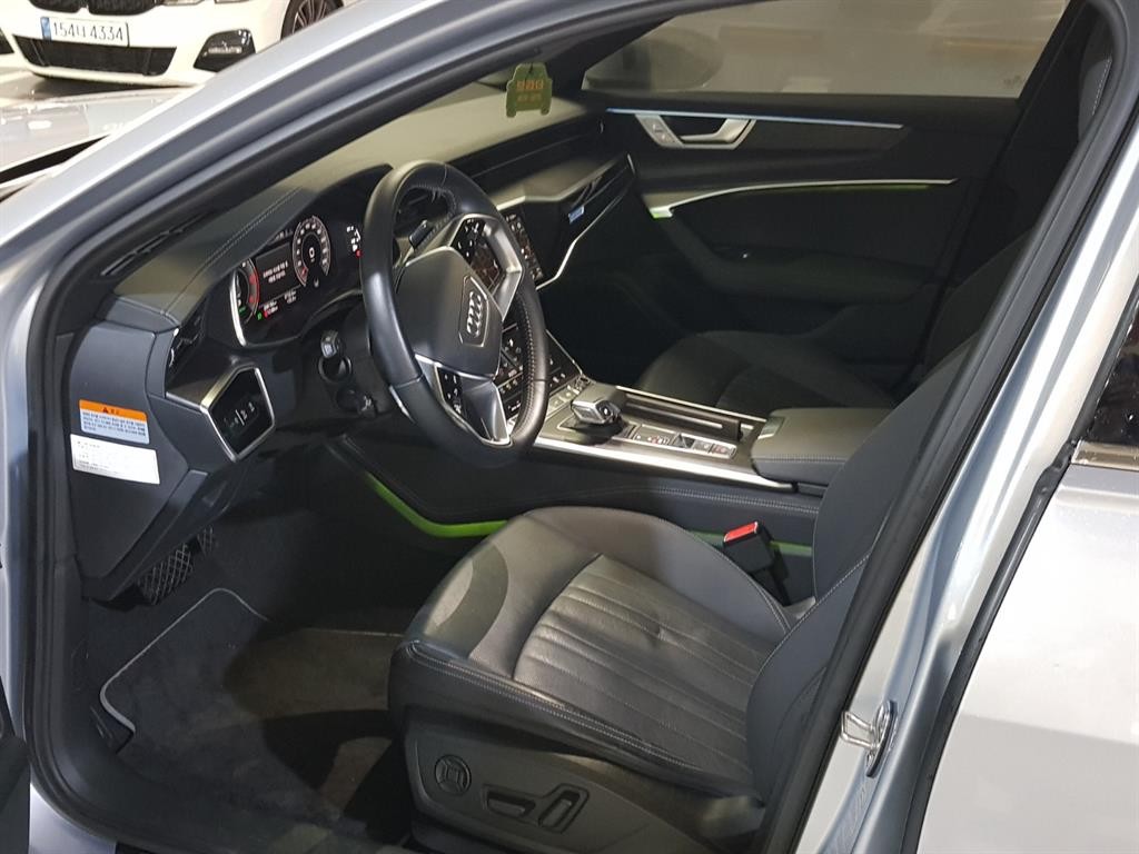 아우디 A6 A6 (C8) 45 TDI 콰트로 프리미엄 이미지 12