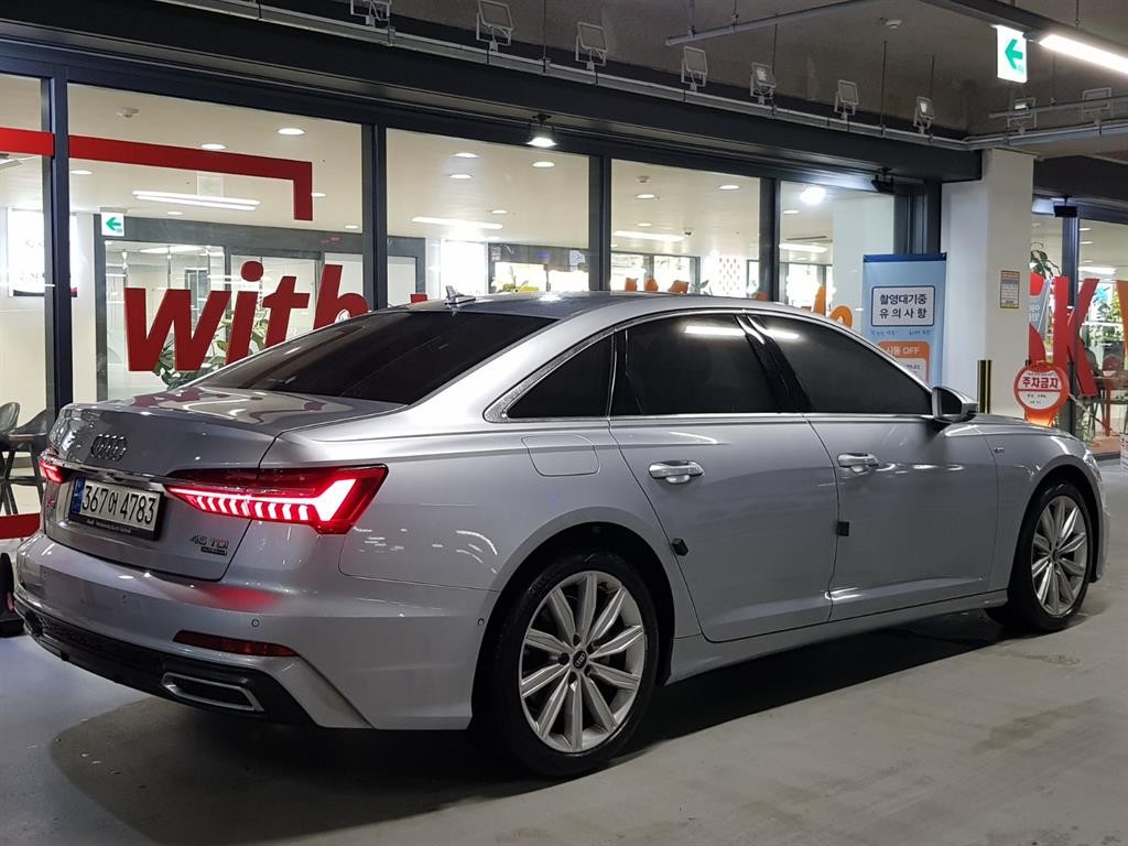 아우디 A6 A6 (C8) 45 TDI 콰트로 프리미엄 이미지 4