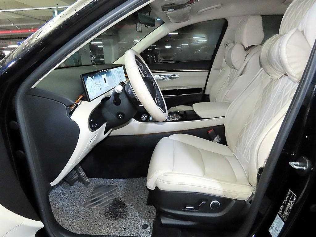 제네시스 GV70 2.5T 가솔린 2WD 기본형 이미지 6