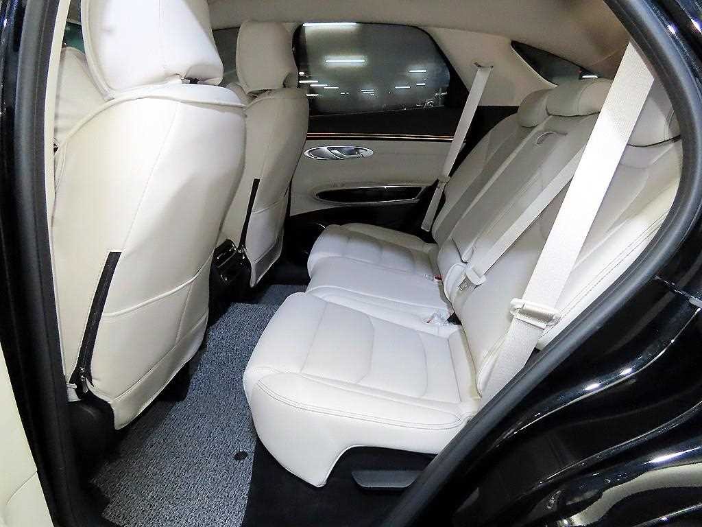 제네시스 GV70 2.5T 가솔린 2WD 기본형 이미지 7