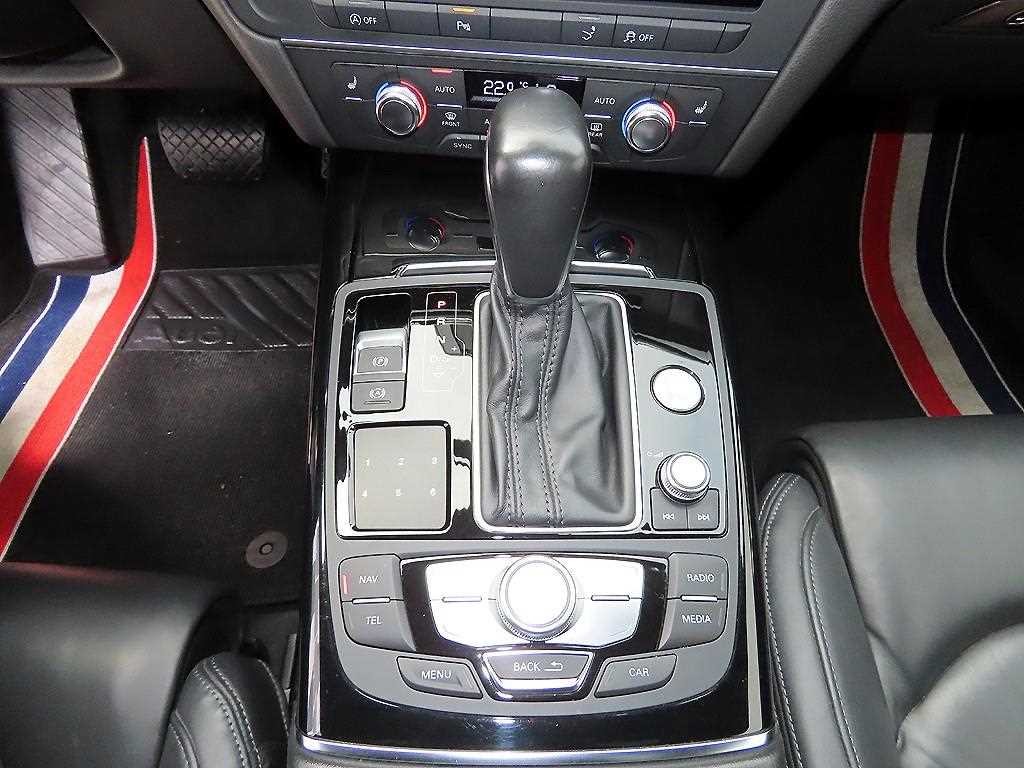 아우디 A7 50 TDI 콰트로 컴포트 이미지 11