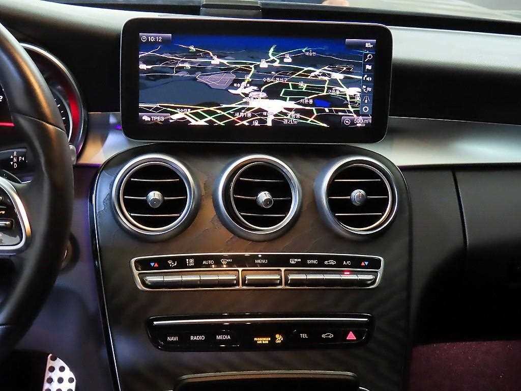 벤츠 C 클래스 C클래스 W205 C200 4MATIC AMG LINE 이미지 11