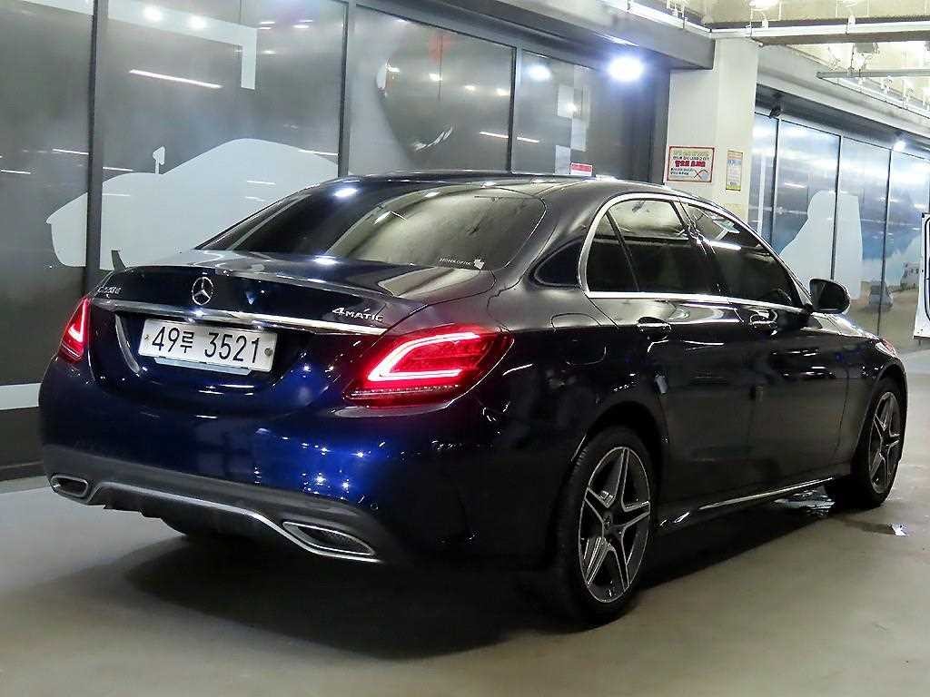 벤츠 C 클래스 C클래스 W205 C200 4MATIC AMG LINE 이미지 4