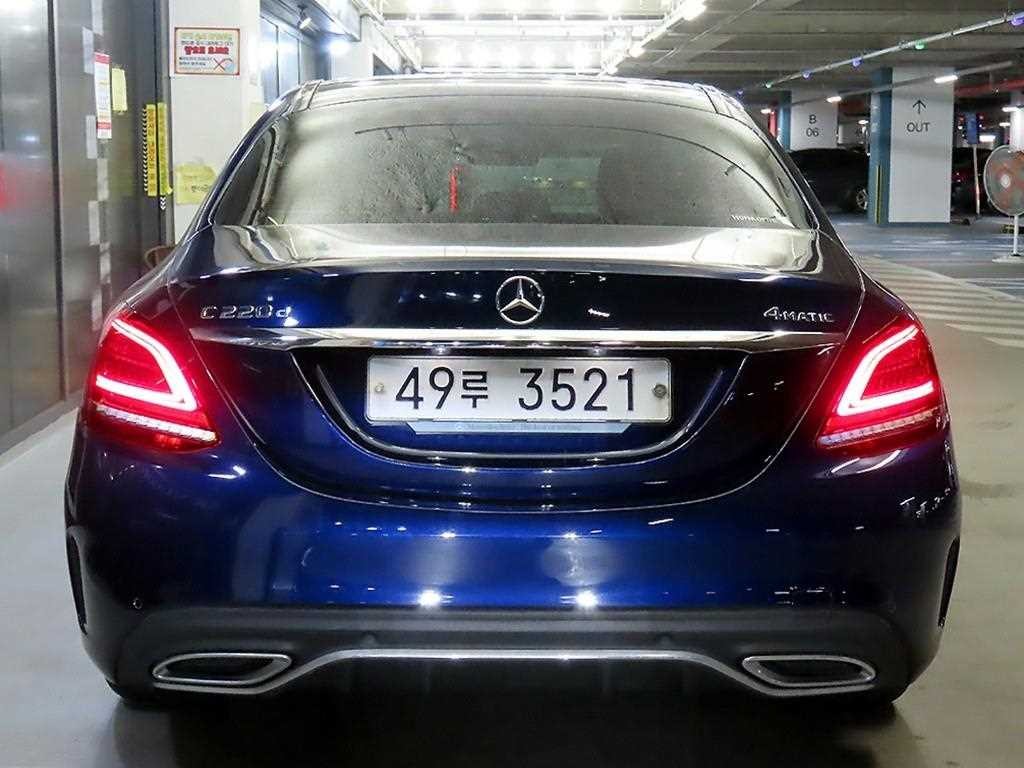 벤츠 C 클래스 C클래스 W205 C200 4MATIC AMG LINE 이미지 5