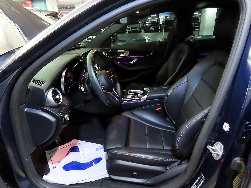 벤츠 C 클래스 C클래스 W205 C200 4MATIC AMG LINE 이미지 6