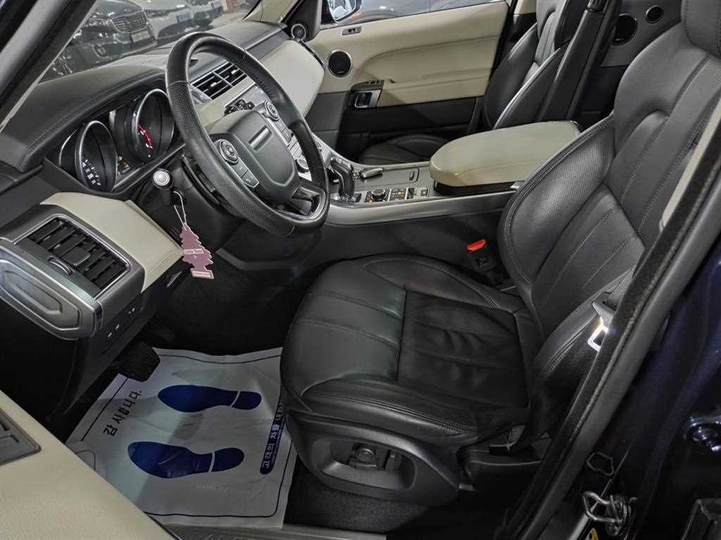 랜드로버 레인지로버 스포츠 레인지로버 스포츠 2세대 3.0 SDV6 HSE 다이나믹 이미지 16