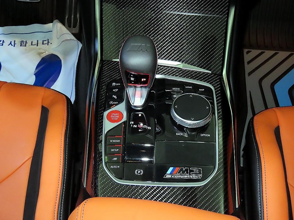 BMW 3시리즈 M3 (F80, E90) M3 세단 컴패티션 퍼스트 에디션 이미지 12