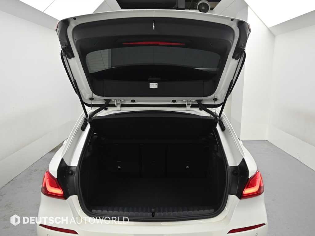 BMW 1시리즈 1시리즈 (F40) 118d 스포츠 이미지 19