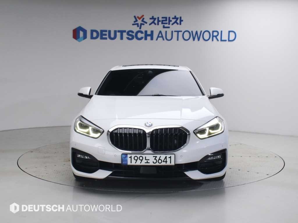 BMW 1시리즈 1시리즈 (F40) 118d 스포츠 이미지 3