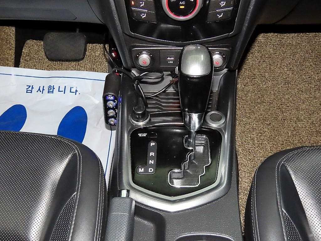 KG모빌리티(쌍용) 티볼리 티볼리 아머 2WD 디젤 기어 에디션 이미지 12