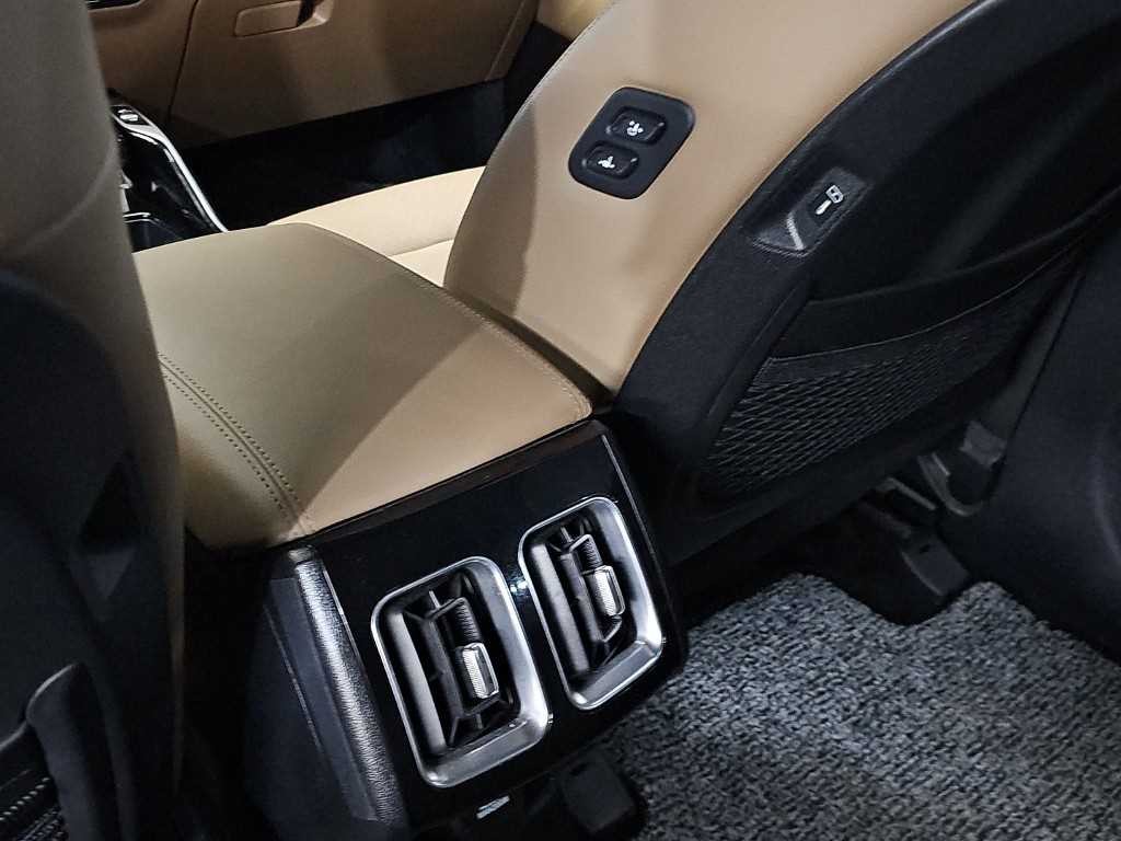 기아 쏘렌토 더 뉴 쏘렌토 4세대 가솔린 2.5T 4WD 노블레스 이미지 15