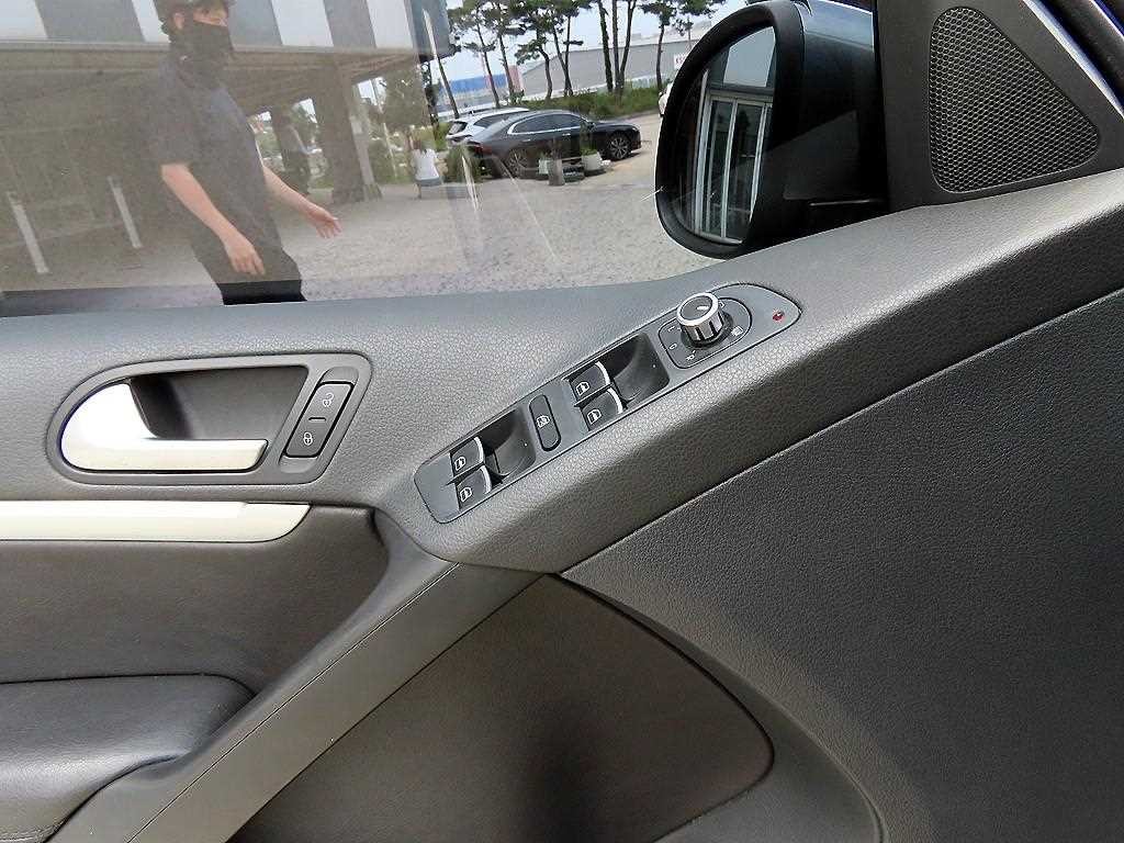 폭스바겐 티구안 뉴티구안 2.0 TDI 컴포트 이미지 11