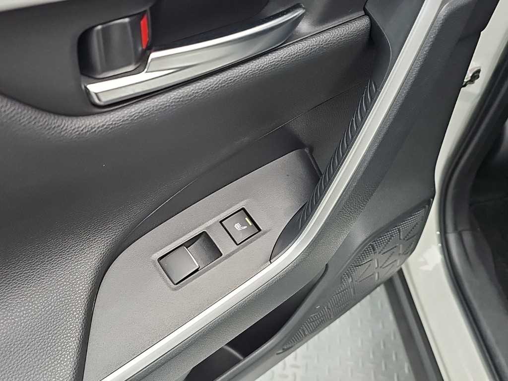 토요타 라브4 RAV4(5세대) 2.5 4WD 하이브리드 LTD 이미지 13