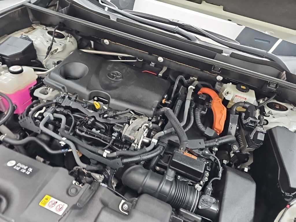 토요타 라브4 RAV4(5세대) 2.5 4WD 하이브리드 LTD 이미지 5