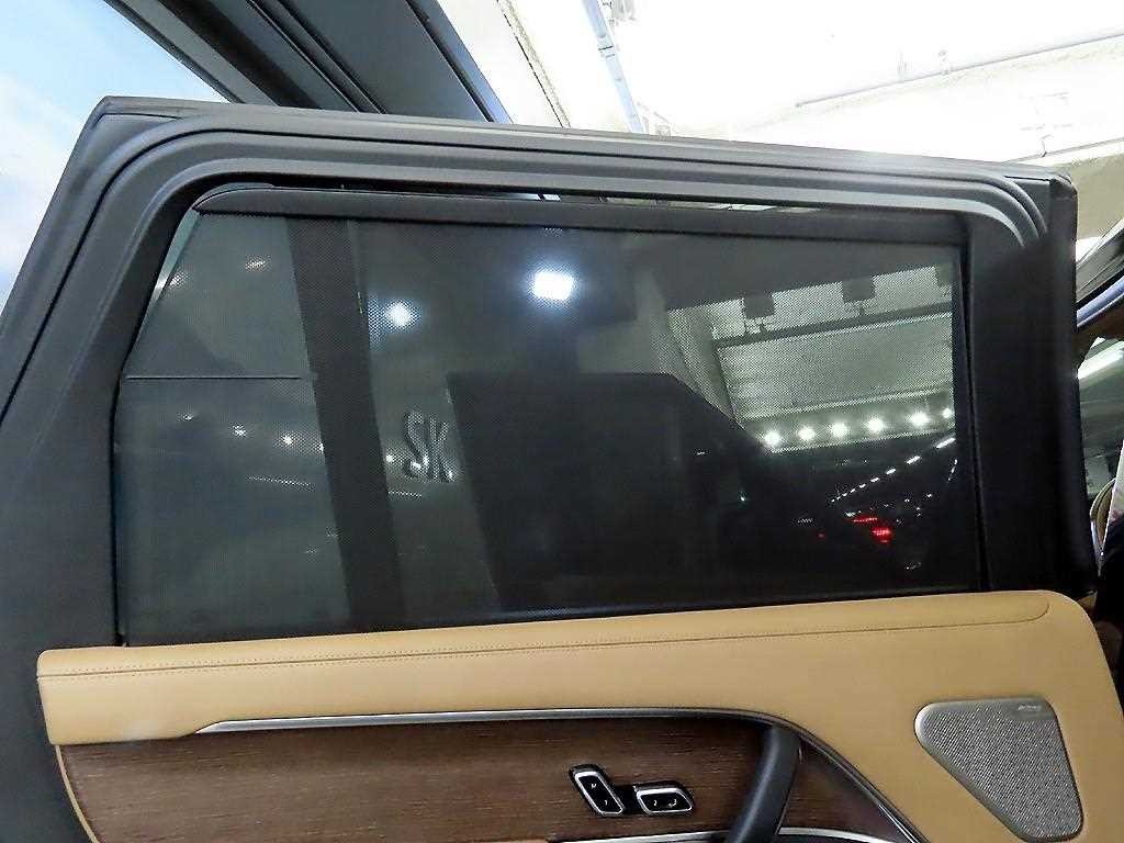 랜드로버 레인지로버 레인지로버 5세대 4.4 P530 LWB 오토바이오그래피 이미지 14