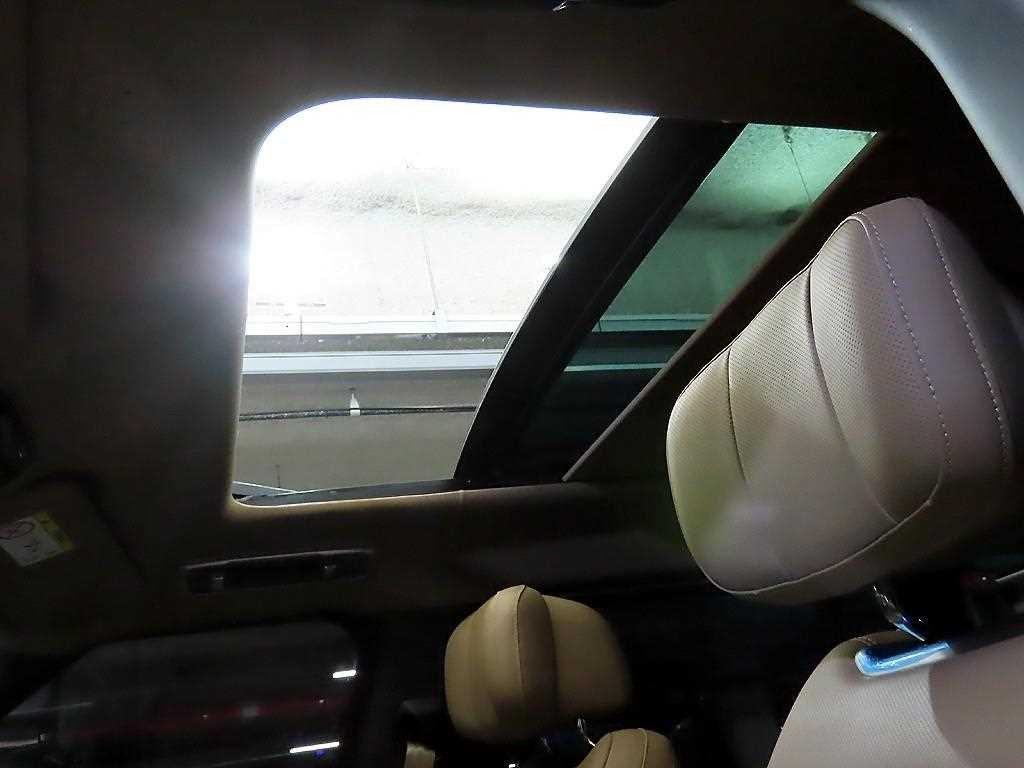 랜드로버 레인지로버 레인지로버 5세대 4.4 P530 LWB 오토바이오그래피 이미지 15