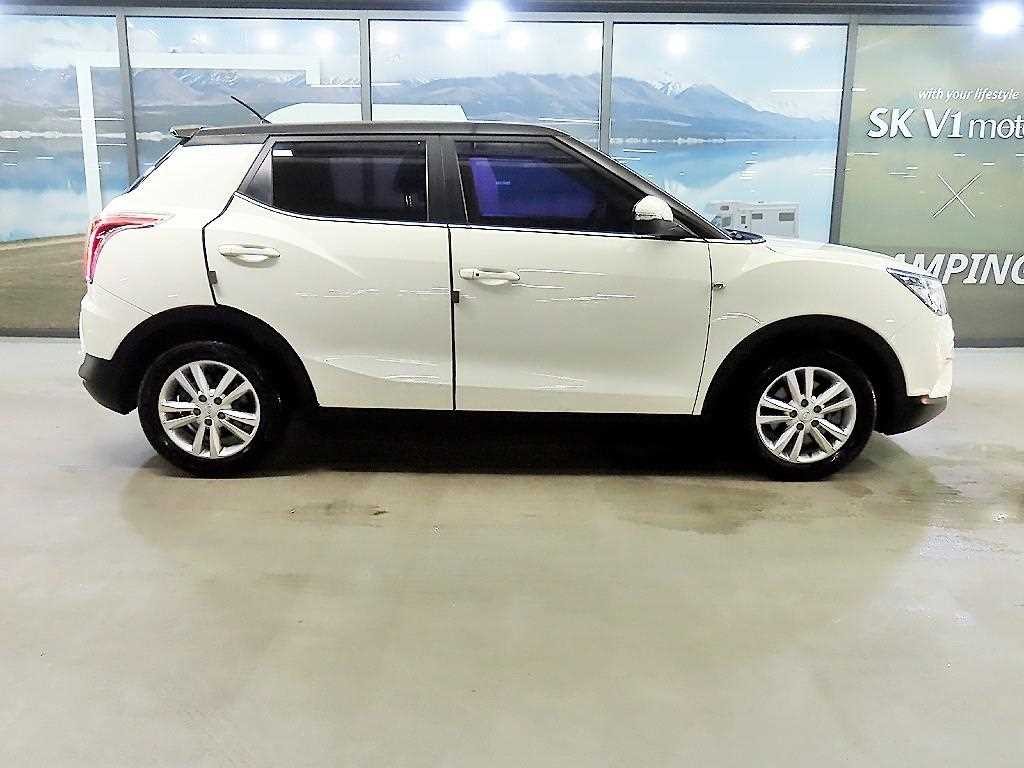 KG모빌리티(쌍용) 티볼리 가솔린 2WD 1.6 VX 이미지 3
