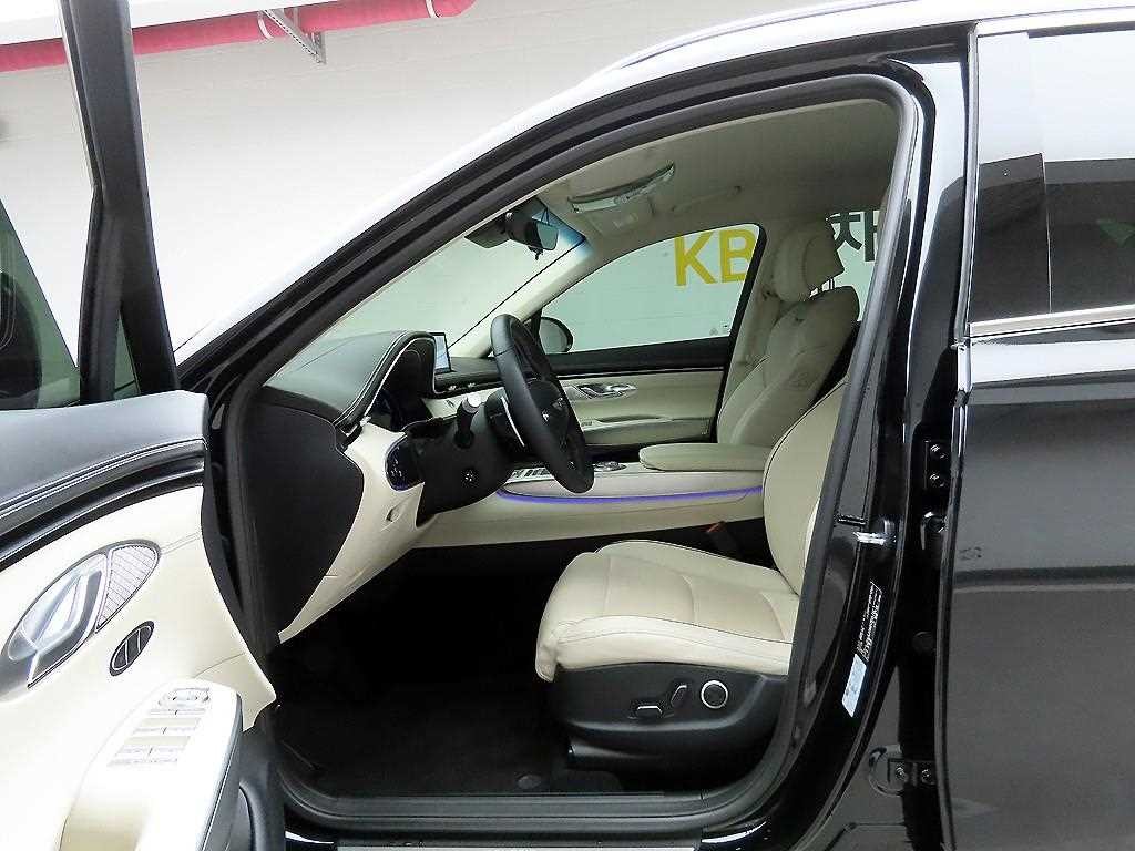 제네시스 GV70 2.5T 가솔린 2WD 기본형 이미지 13