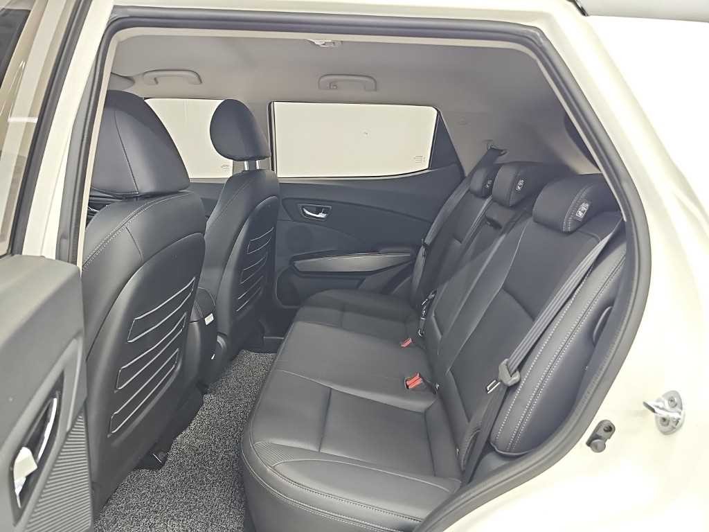 KG모빌리티(쌍용) 티볼리 베리 뉴 티볼리 2WD 가솔린 1.5 V5 이미지 12