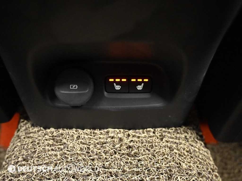 볼보 XC40 T4 4WD R-디자인 이미지 16