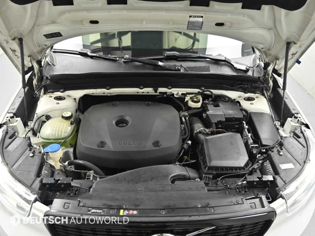 볼보 XC40 T4 4WD R-디자인 이미지 7
