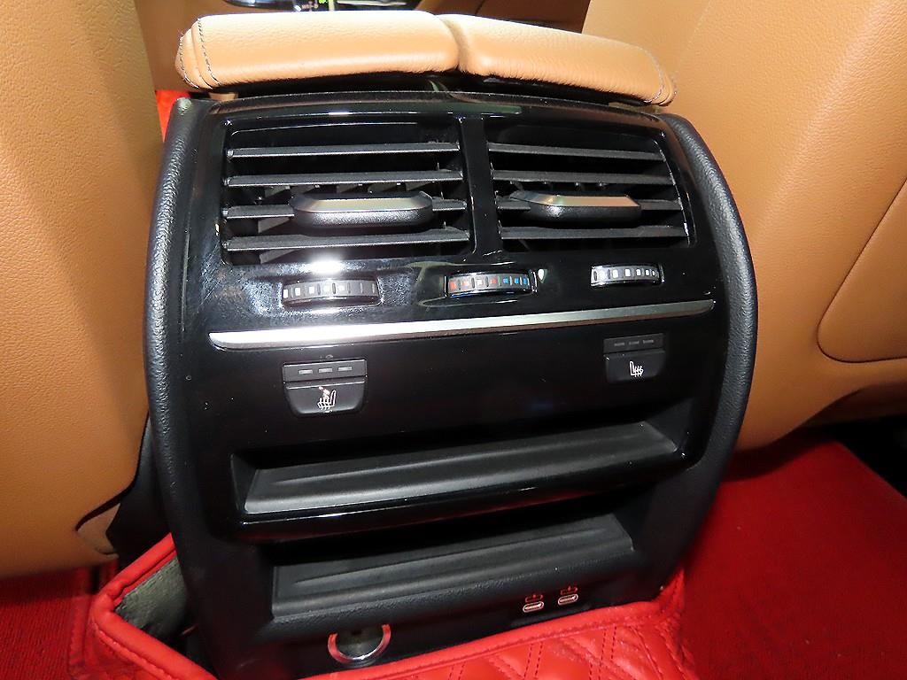 BMW 5시리즈 5시리즈 (G30) 520i 럭셔리 이미지 14