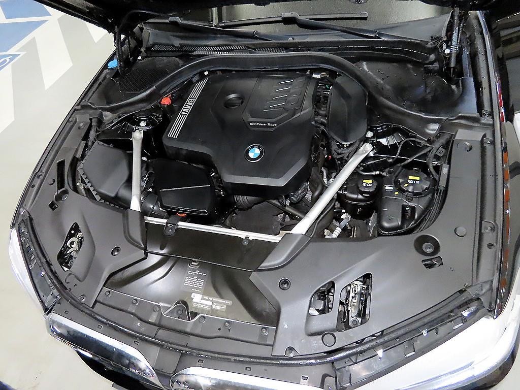 BMW 5시리즈 5시리즈 (G30) 520i 럭셔리 이미지 19