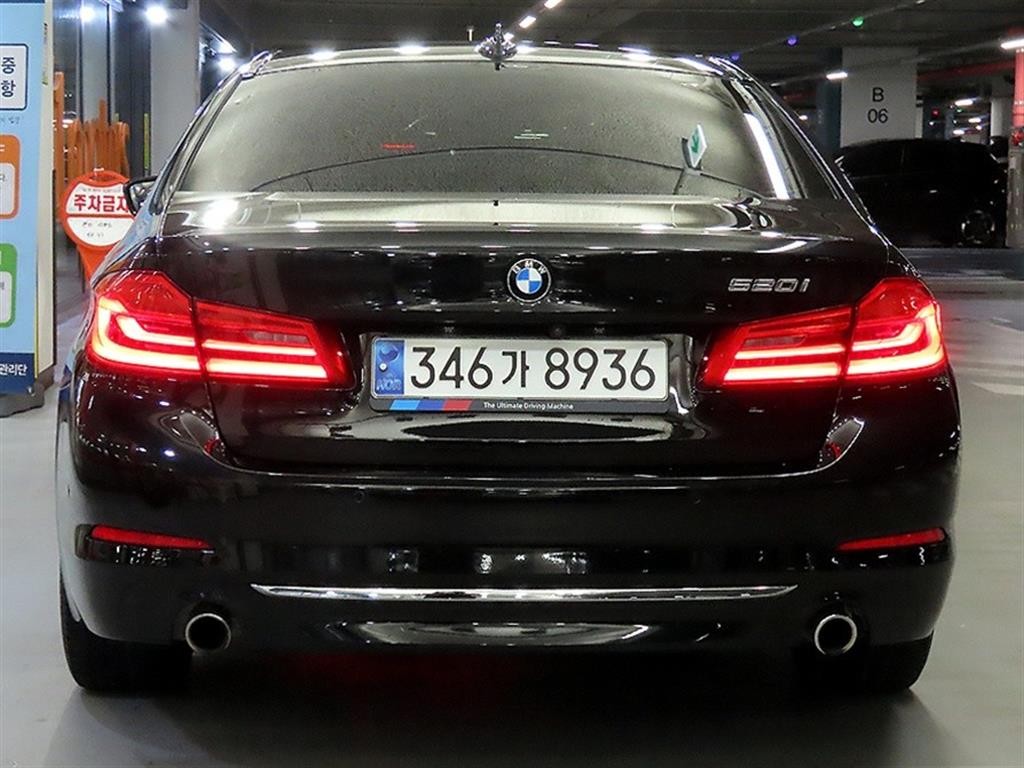BMW 5시리즈 5시리즈 (G30) 520i 럭셔리 이미지 5