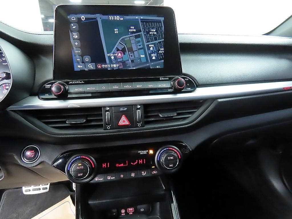 기아 K3 올뉴 K3 5도어 GT 시그니처 이미지 14
