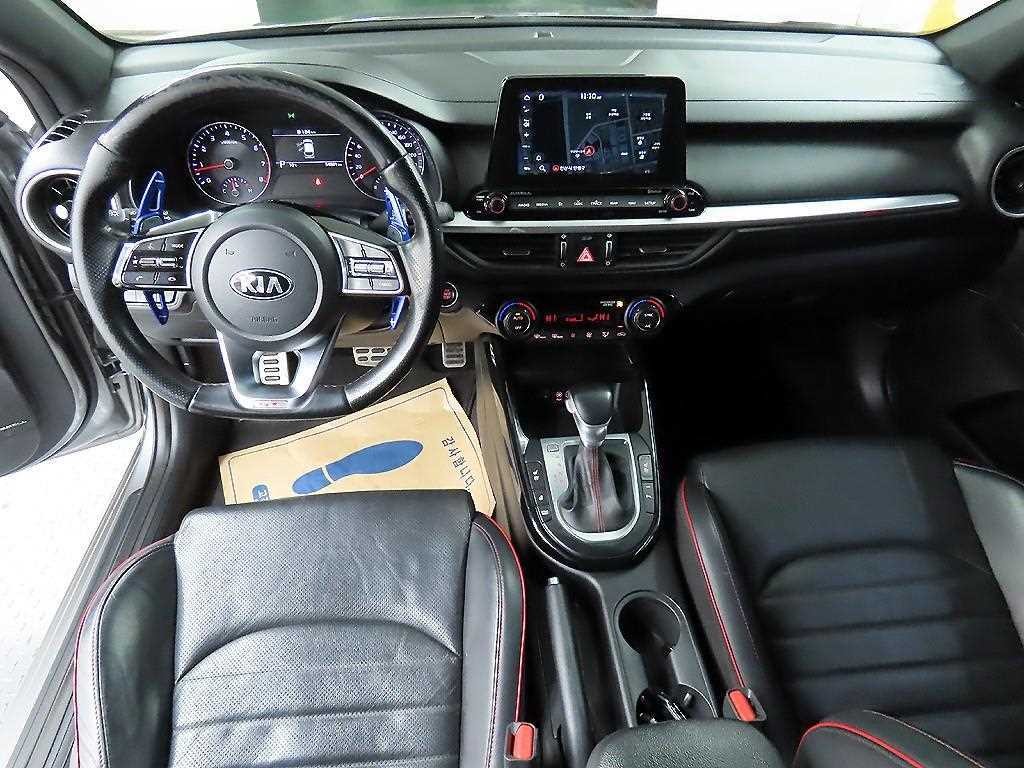 기아 K3 올뉴 K3 5도어 GT 시그니처 이미지 7