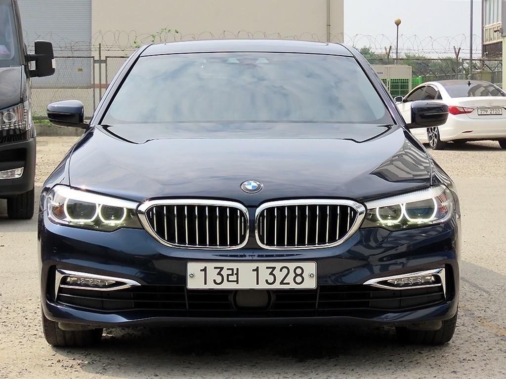 BMW 5시리즈 5시리즈 (G30) 520i 럭셔리 이미지 1
