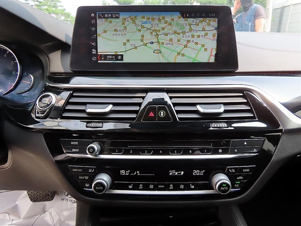 BMW 5시리즈 5시리즈 (G30) 520i 럭셔리 이미지 13