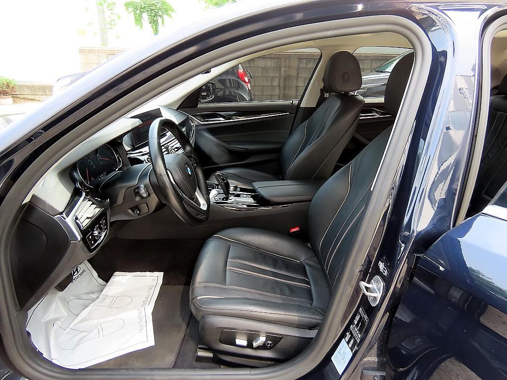 BMW 5시리즈 5시리즈 (G30) 520i 럭셔리 이미지 5