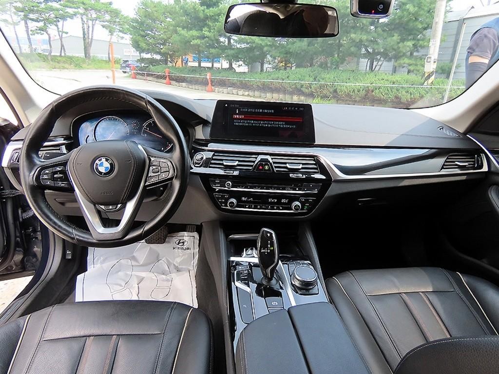 BMW 5시리즈 5시리즈 (G30) 520i 럭셔리 이미지 7