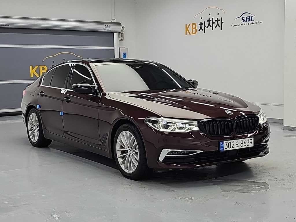 BMW 5시리즈 5시리즈 (G30) 520d M 스포츠 플러스 이미지 4