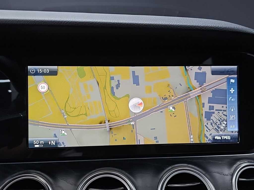 벤츠 E 클래스 E-클래스 W213 E220d 익스클루시브 이미지 15