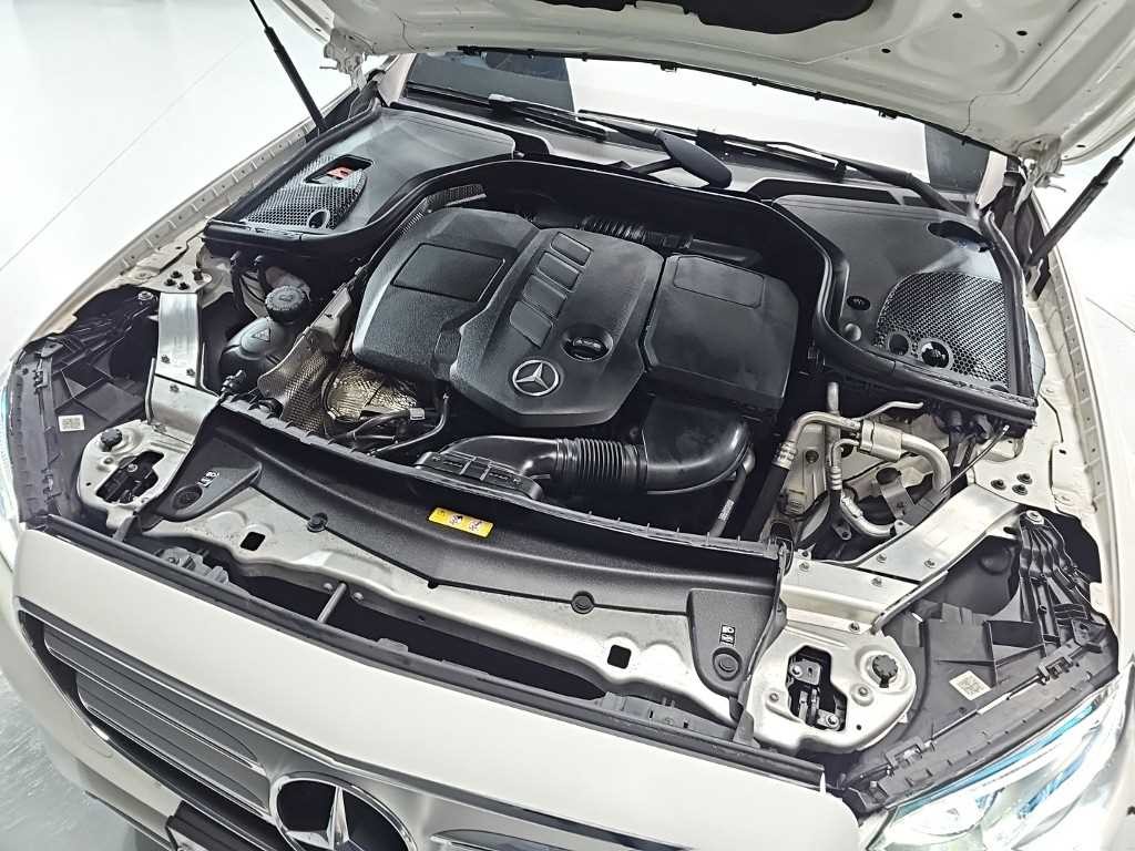 벤츠 E 클래스 E-클래스 W213 E220d 익스클루시브 이미지 5