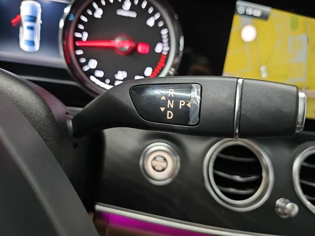 벤츠 E 클래스 E-클래스 W213 E220d 익스클루시브 이미지 8