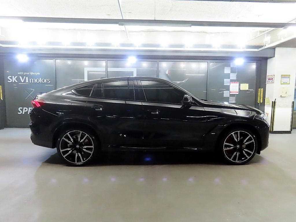 BMW X6 X6 (G06) xDrive M60i 이미지 3