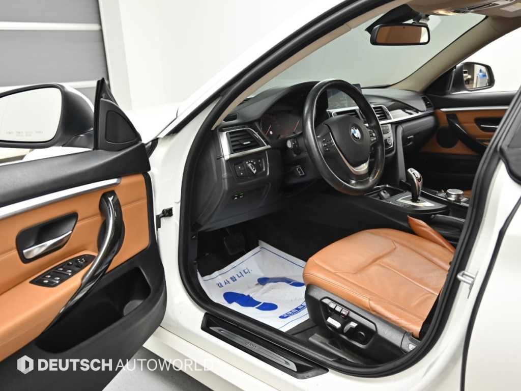 BMW 4시리즈 4시리즈 (F32) 420i 그란쿠페 럭셔리 이미지 11