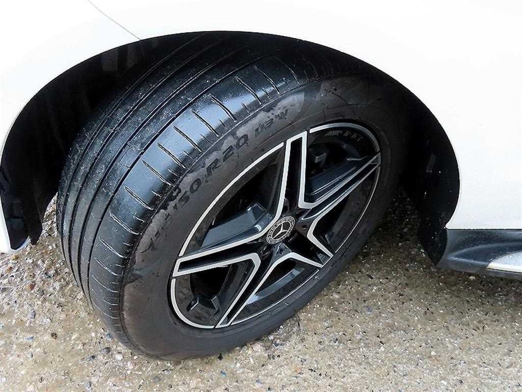 벤츠 GLE 클래스 GLE 클래스 W166 GLE 350 d 4MATIC 이미지 20